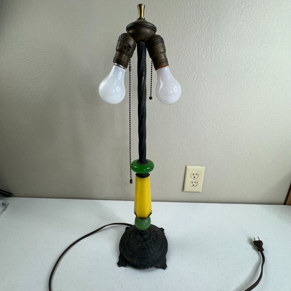 Vintage Bakelite Table Lamp Dreamcicle Art 2 Bulb Green/Yellow Jadeite - Picture 11 of 13